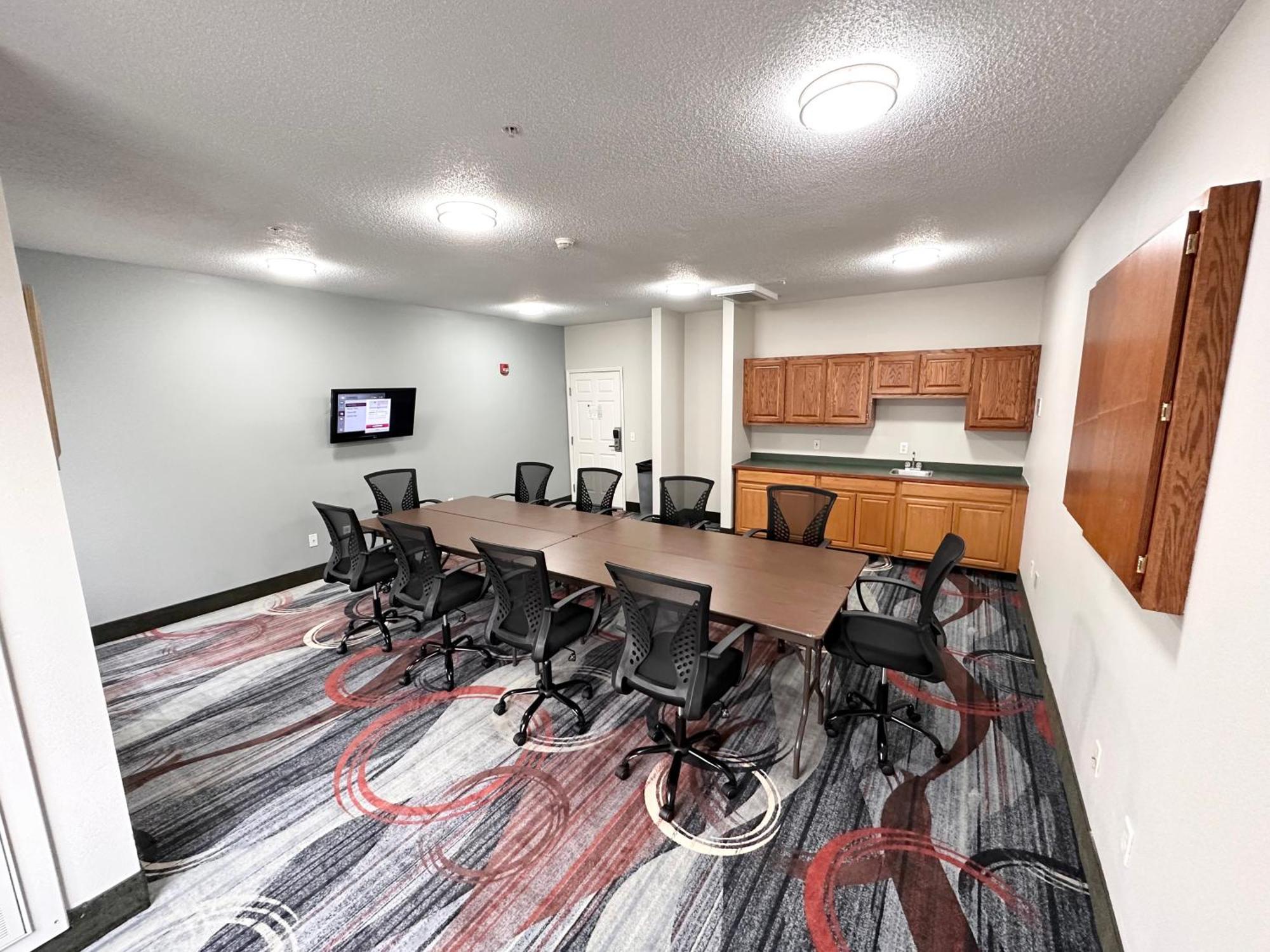 Mainstay Suites Madison Airport Exterior photo