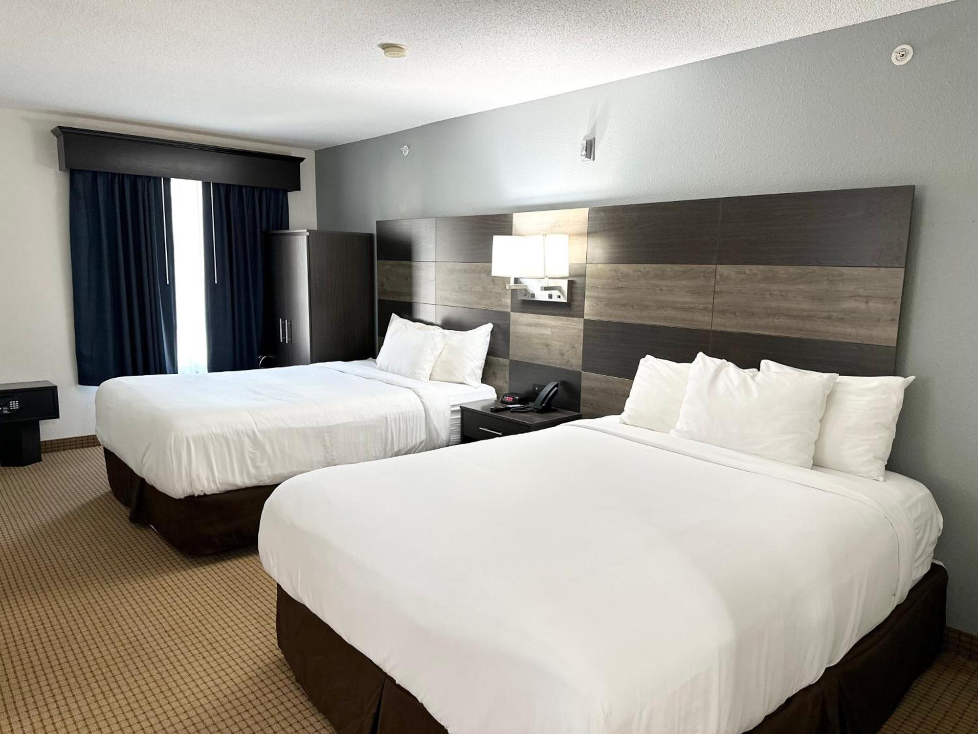 Mainstay Suites Madison Airport Exterior photo