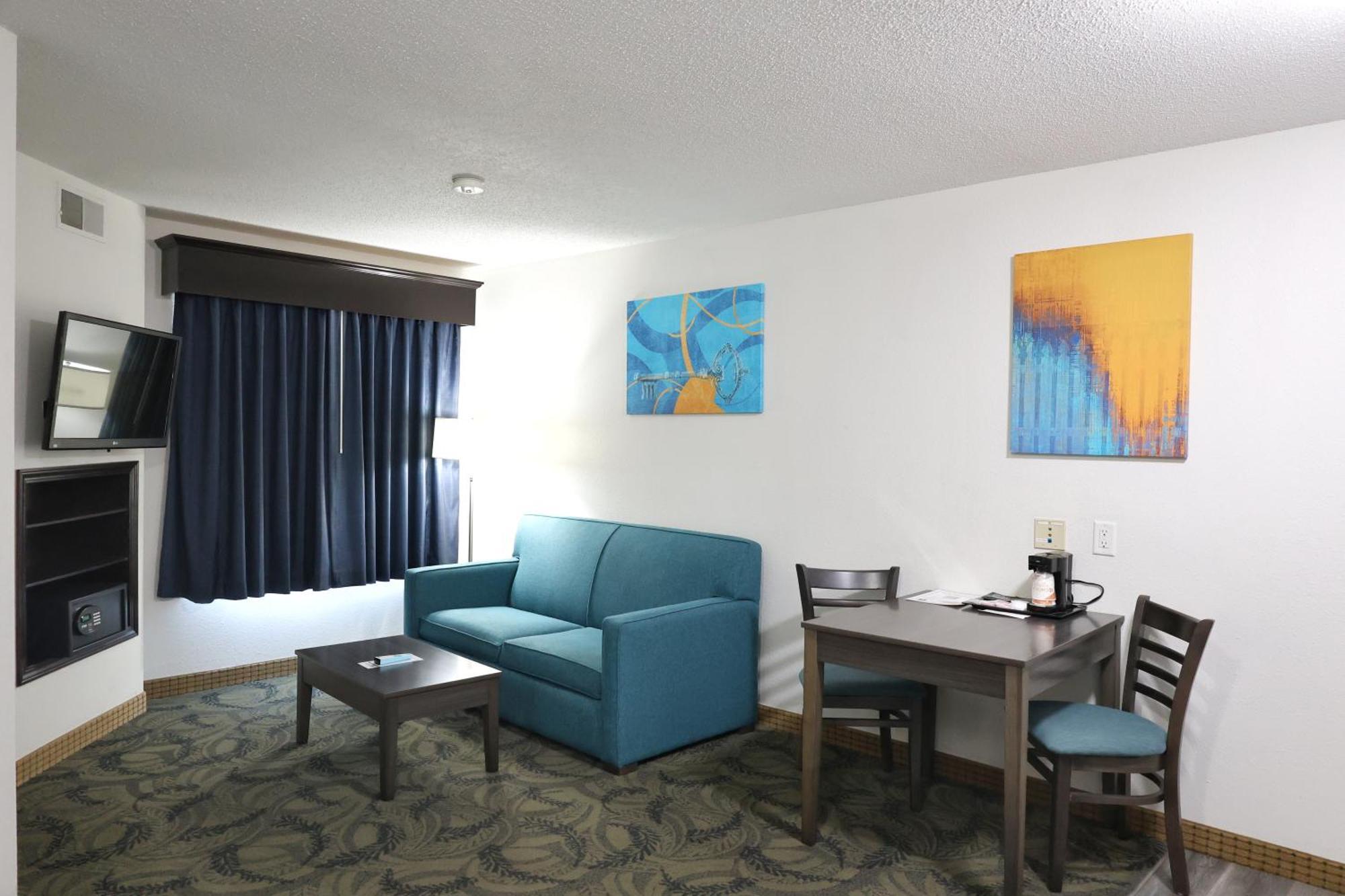 Mainstay Suites Madison Airport Exterior photo